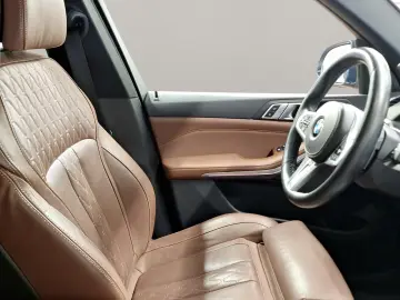 X5 xDrive40d Standheizung Night Vision Massage
