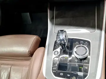 X5 xDrive40d Standheizung Night Vision Massage