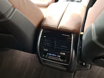 X5 xDrive40d Standheizung Night Vision Massage