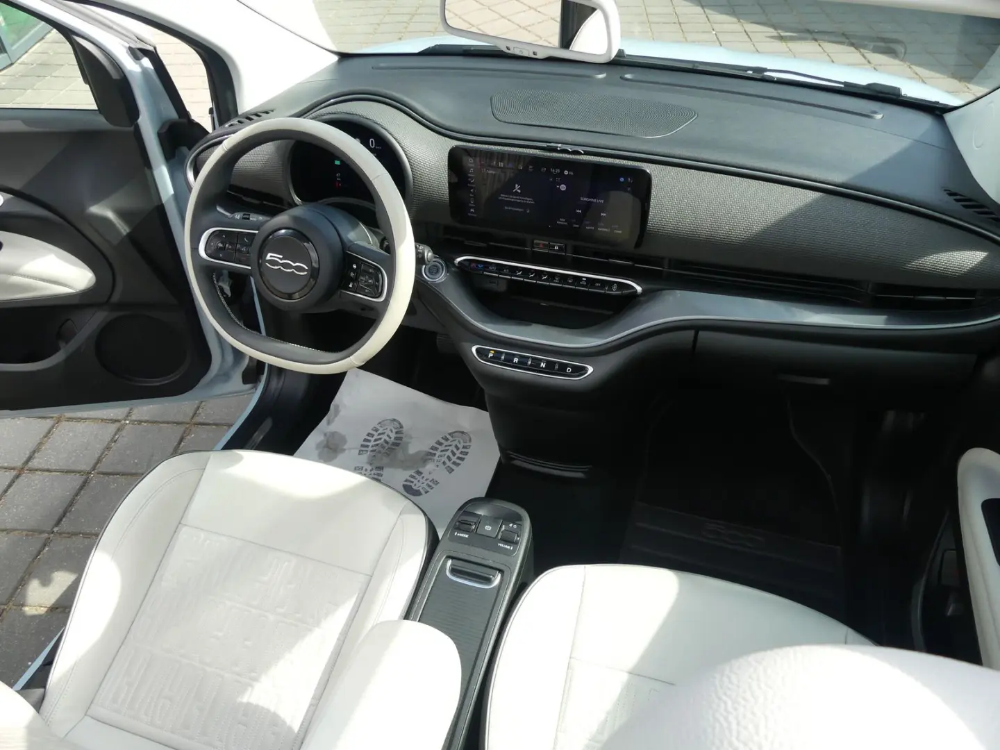500e 87KW La Prima LEDER/NAVI/KAMERA/KLIMA