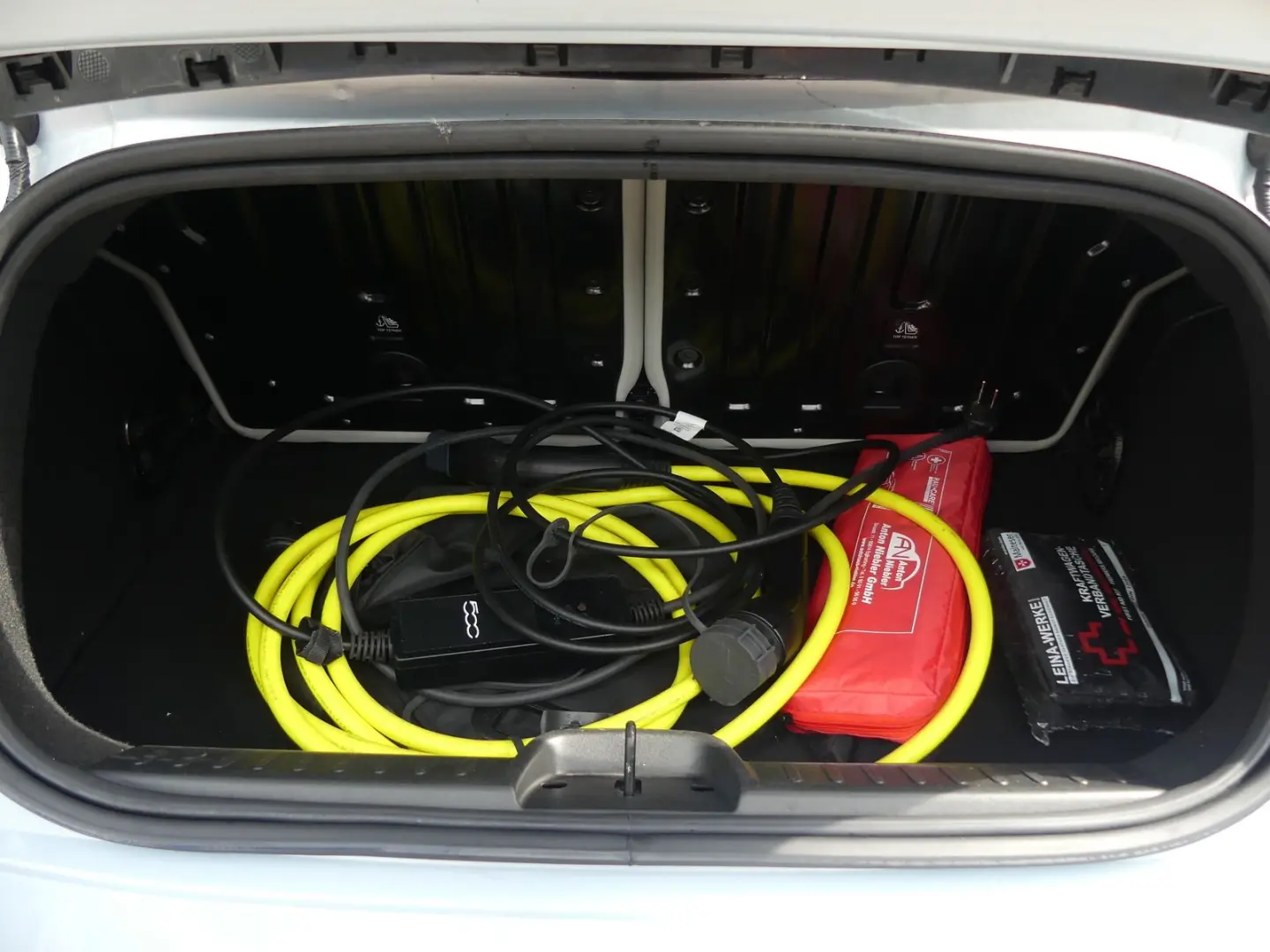 500e 87KW La Prima LEDER/NAVI/KAMERA/KLIMA