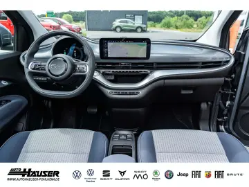 500e Cabrio ICON 42kWh KOMFORT WINTER KAMERA PDC
