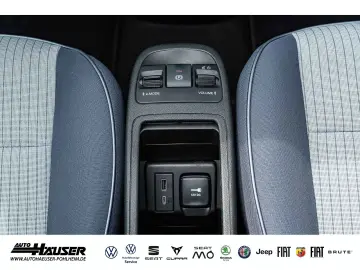500e Cabrio ICON 42kWh KOMFORT WINTER KAMERA PDC