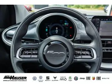 500e Cabrio ICON 42kWh KOMFORT WINTER KAMERA PDC