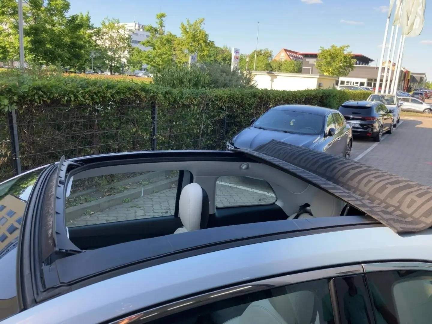 500e Cabrio LaPrima *Klima*Navi*PDC*Kamera