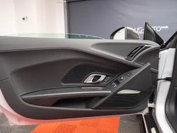 Audi R8 Spyder V10 performance quattro Carbon*LASER*B&O*NAVI