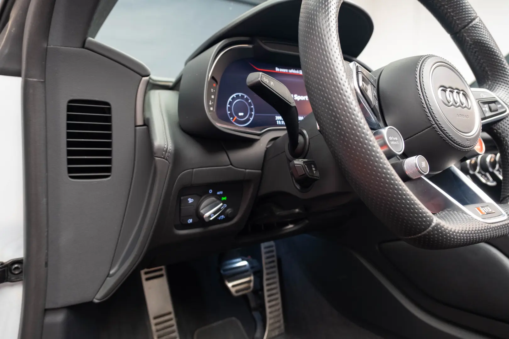 Audi R8 Spyder V10 performance quattro Carbon*LASER*B&O*NAVI
