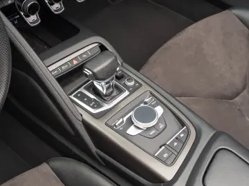 Audi R8 Spyder V10 performance quattro Carbon*LASER*B&O*NAVI