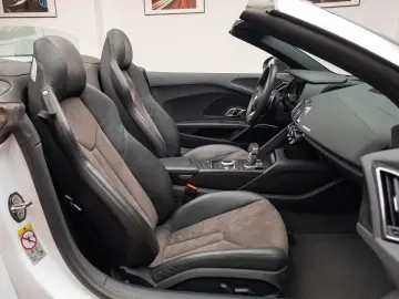 Audi R8 Spyder V10 performance quattro Carbon*LASER*B&O*NAVI