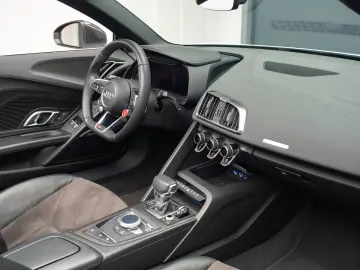 Audi R8 Spyder V10 performance quattro Carbon*LASER*B&O*NAVI
