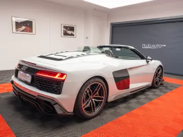 Audi R8 Spyder V10 performance quattro Carbon*LASER*B&O*NAVI