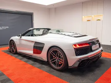 Audi R8 Spyder V10 performance quattro Carbon*LASER*B&O*NAVI