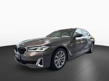 530e xDr Luxury DAProf 360  GSD B W KomfSi AHK