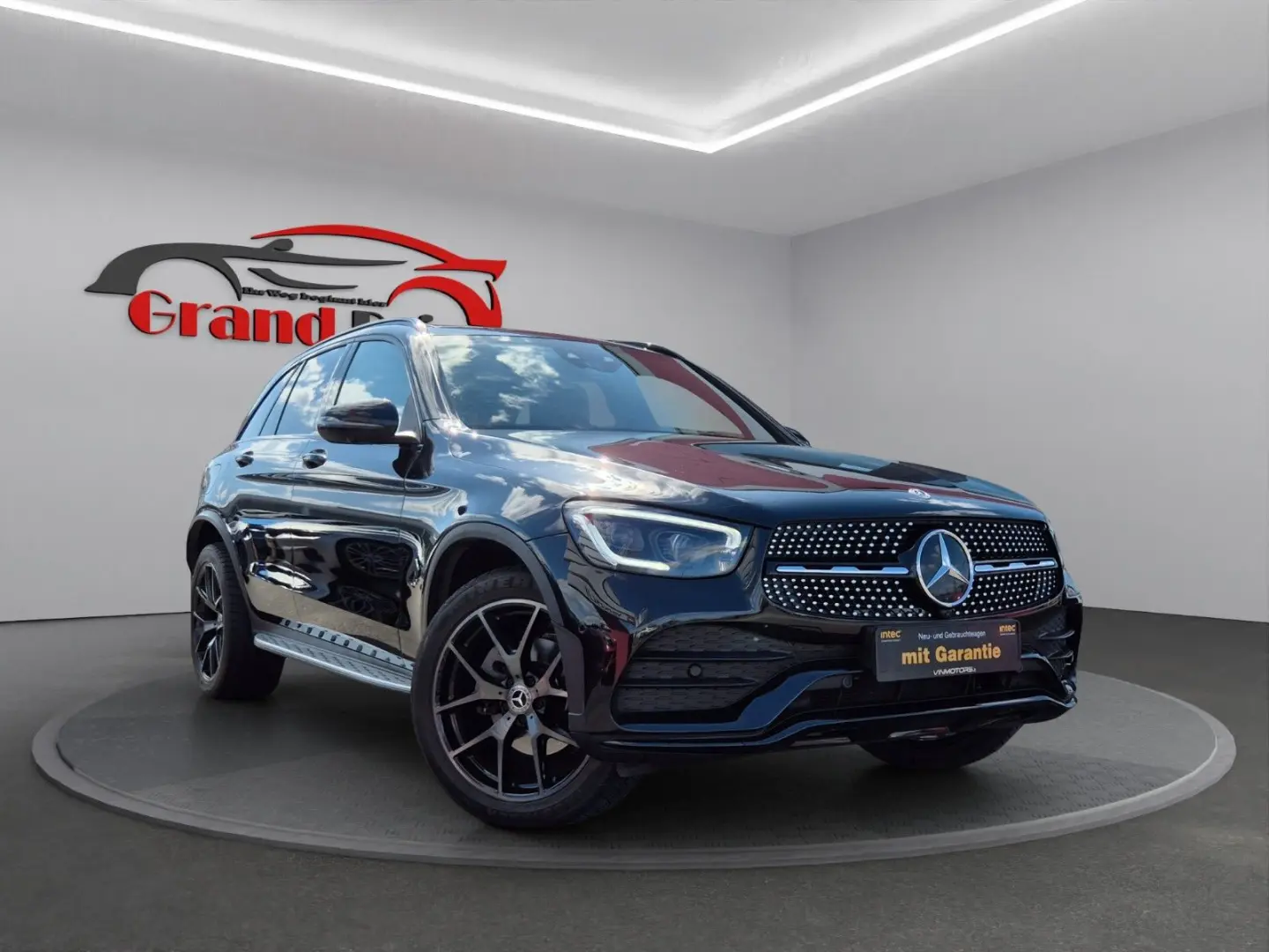 GLC 300 4Matic AMG/LED/PANO/CAM 360/PDC/FACELIFT