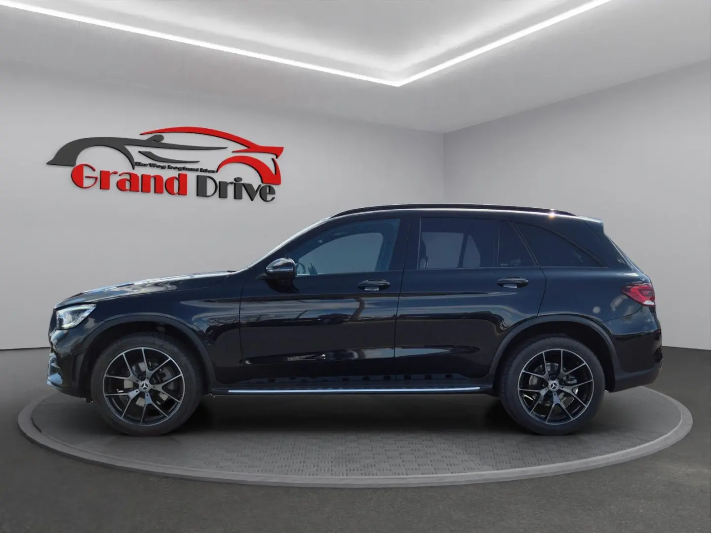 GLC 300 4Matic AMG/LED/PANO/CAM 360/PDC/FACELIFT