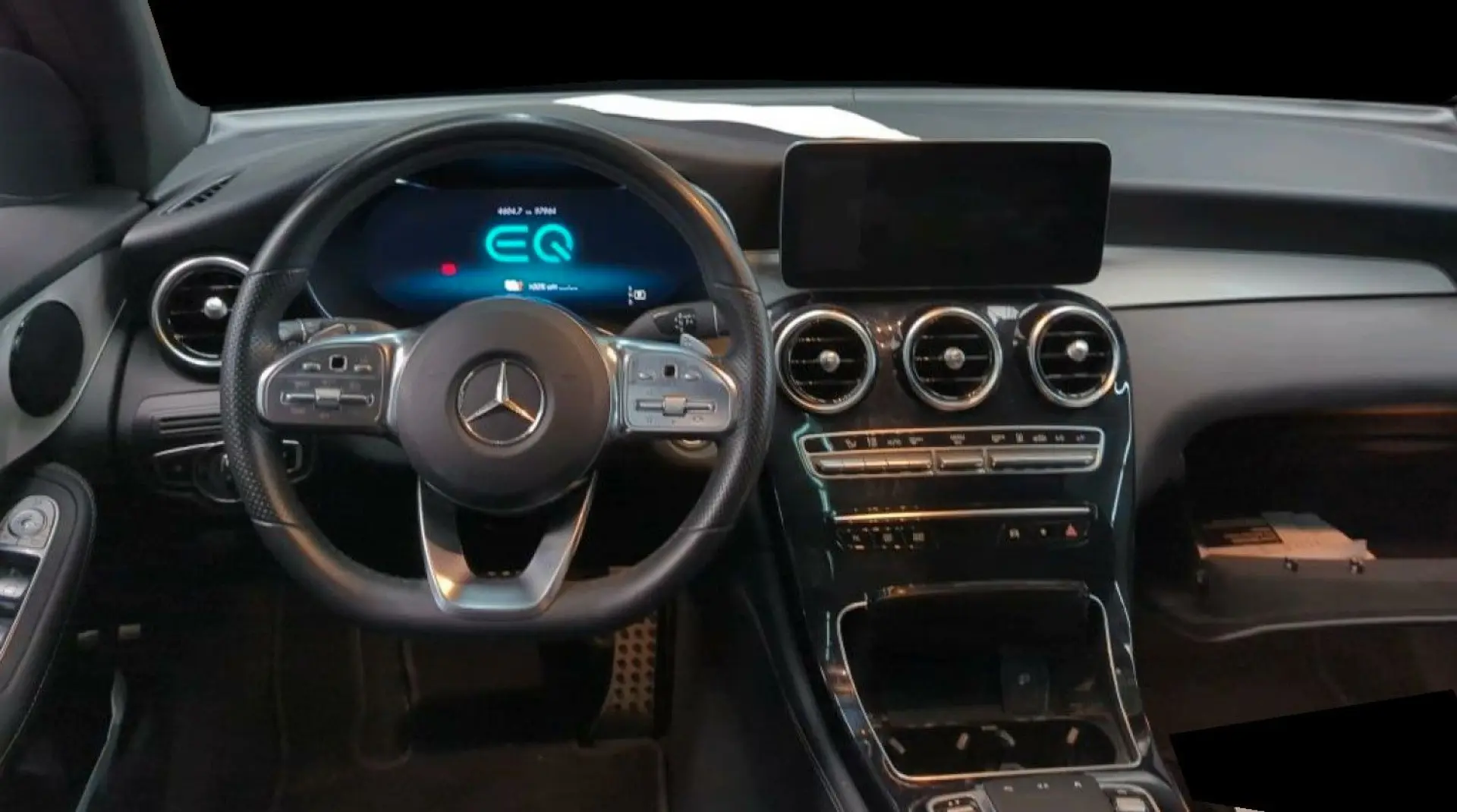 GLC 300e 4M AMG NIGHT WIDE HUD+AUGR 360°AHK PANO