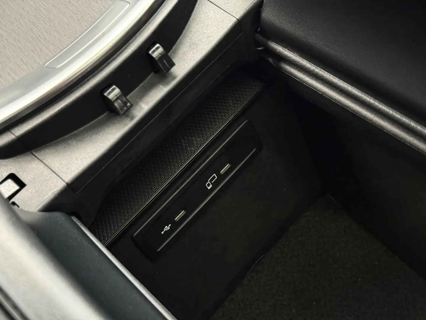 GLC 300 AMG VIRTUAL COCKPIT/360°/BURMEISTER/SHZ