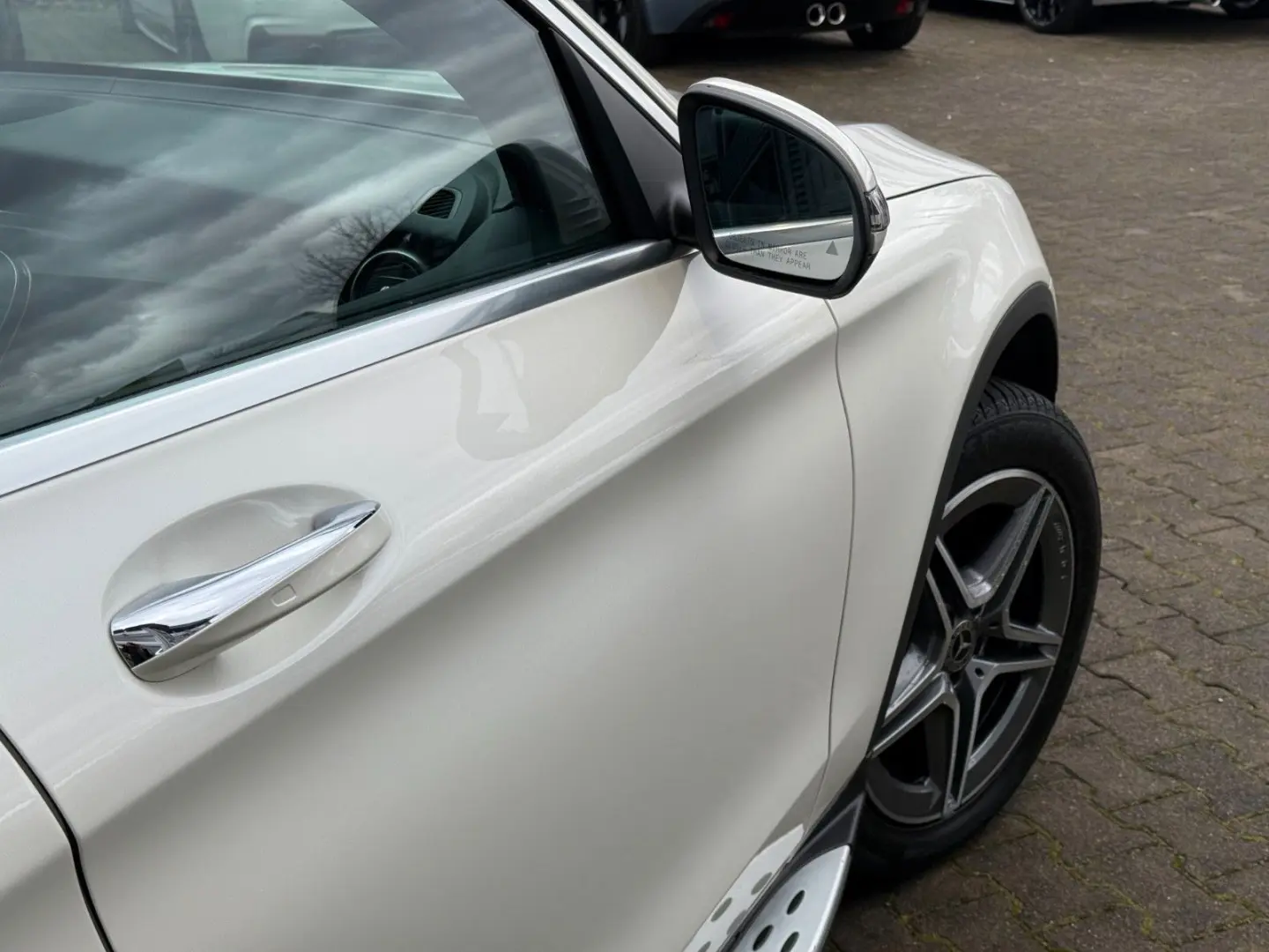 GLC 300 AMG VIRTUAL COCKPIT/360°/BURMEISTER/SHZ
