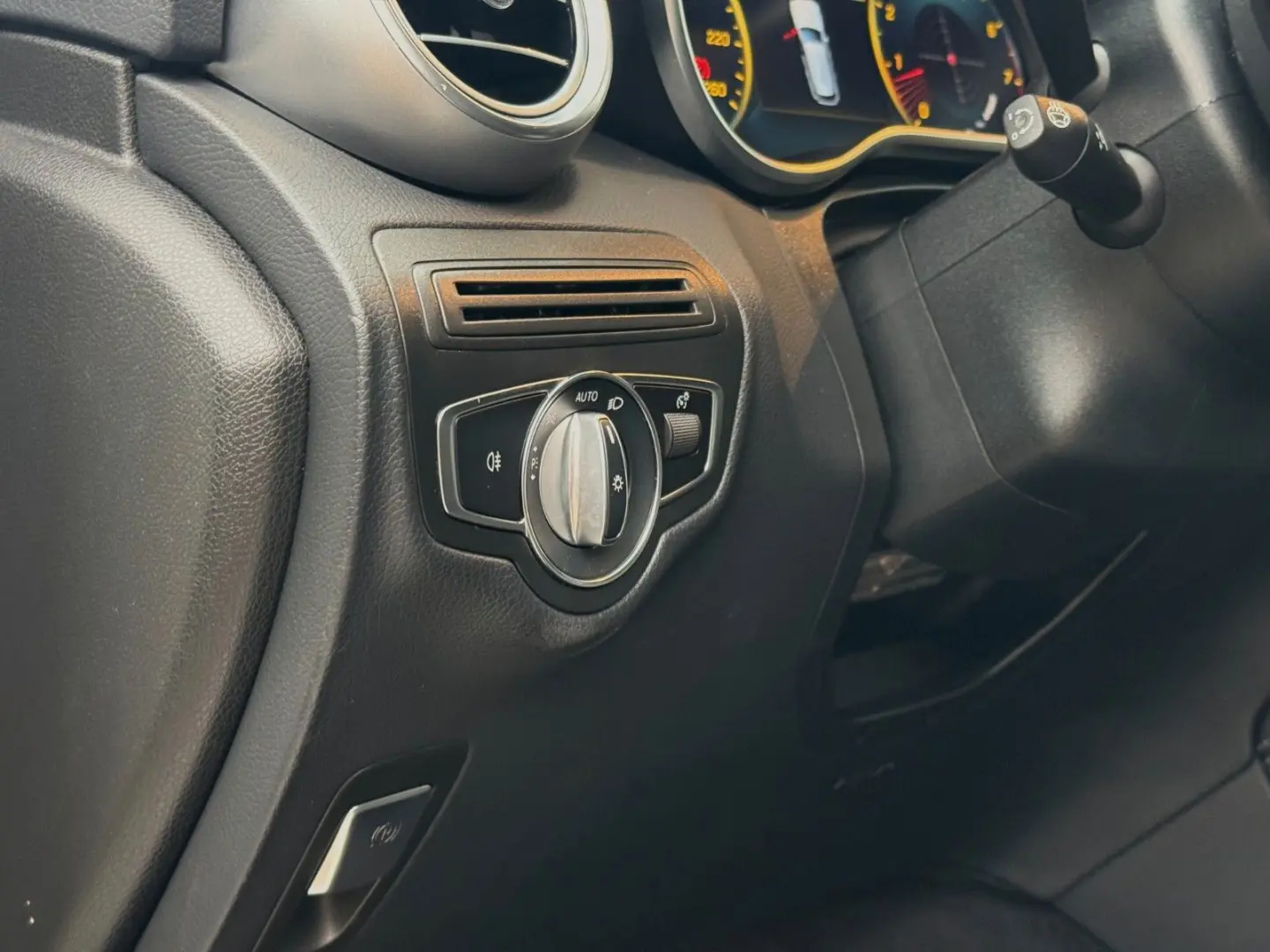 GLC 300 AMG VIRTUAL COCKPIT/360°/BURMEISTER/SHZ