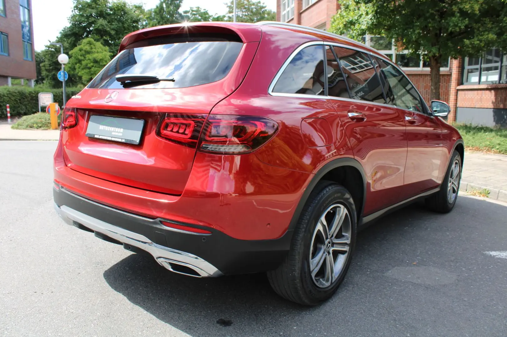 GLC 300 Keyless/Panorama/Kamera/Leder/Carplay