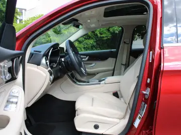 GLC 300 Keyless/Panorama/Kamera/Leder/Carplay