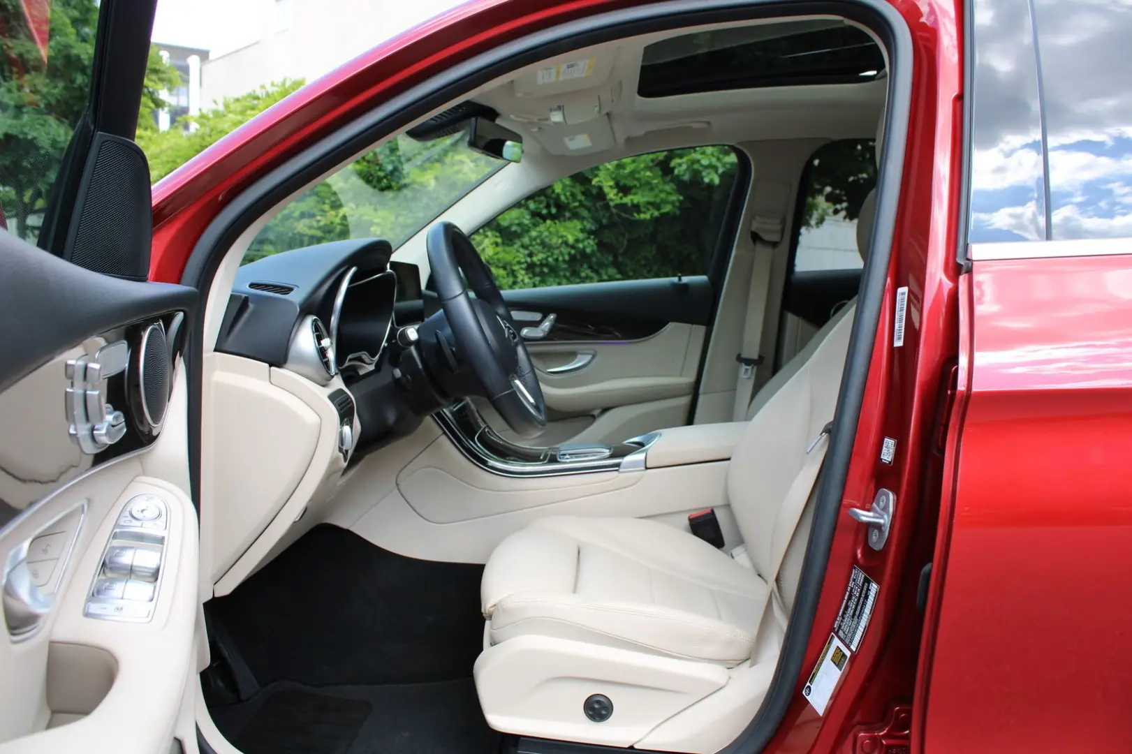 GLC 300 Keyless/Panorama/Kamera/Leder/Carplay