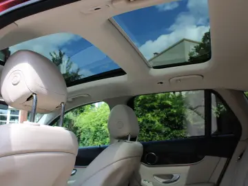 GLC 300 Keyless/Panorama/Kamera/Leder/Carplay