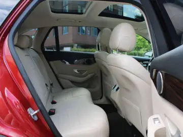 GLC 300 Keyless/Panorama/Kamera/Leder/Carplay