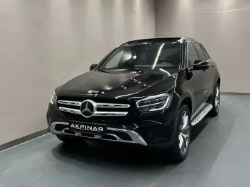 GLC300 e 4M *PANO*BURMESTER*360°*KEYLESS*DISTR.*