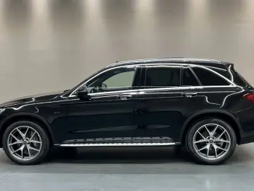 GLC300 e 4M *PANO*BURMESTER*360°*KEYLESS*DISTR.*