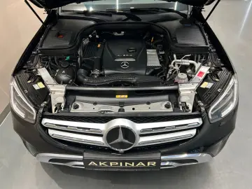 GLC300 e 4M *PANO*BURMESTER*360°*KEYLESS*DISTR.*