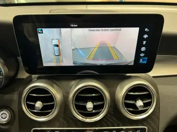 GLC300 e 4M *PANO*BURMESTER*360°*KEYLESS*DISTR.*
