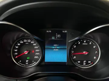 GLC 300 4MATIC/360°/BURMESTER/PANO/CARPLAY