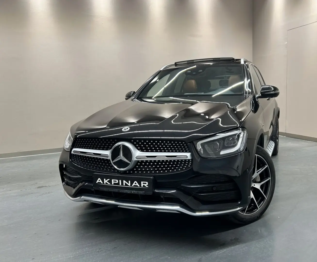 GLC300 de 9G 4M *AMG LINE*PANO*BURMESTER*AHK*360