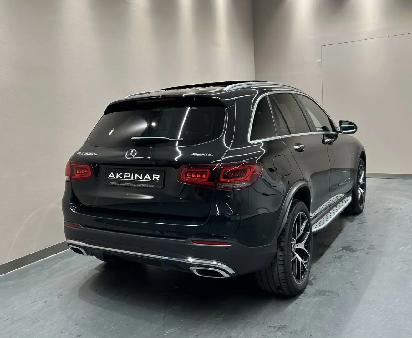 GLC300 de 9G 4M *AMG LINE*PANO*BURMESTER*AHK*360