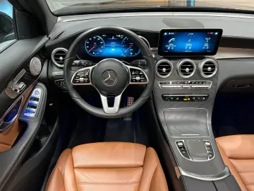 GLC300 de 9G 4M *AMG LINE*PANO*BURMESTER*AHK*360