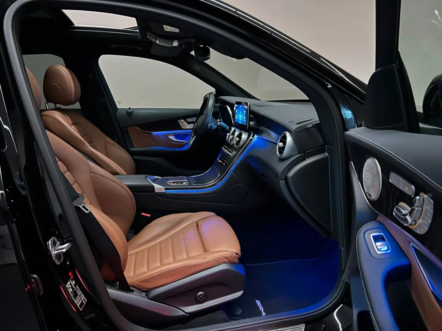 GLC300 de 9G 4M *AMG LINE*PANO*BURMESTER*AHK*360