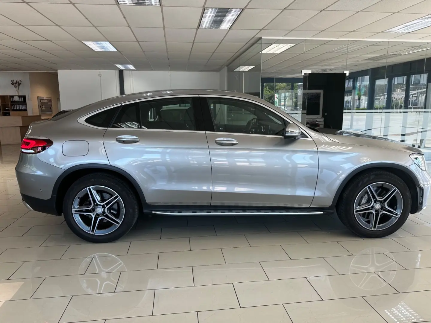GLC 400 d 4M Coupe *BURM-HEAD-UP-360-SCHIEB-AMG*