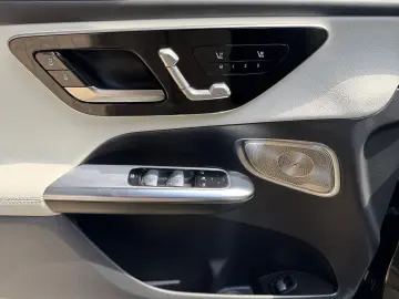 GLC 300 4M AMG+Burm+Distr+Sthz+Sitzkli+Pano+360°
