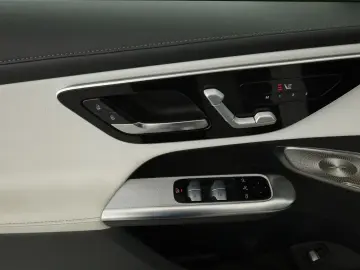GLC 300 d 4M AMG*Pano*Airmatic*Memory*Digi-Light