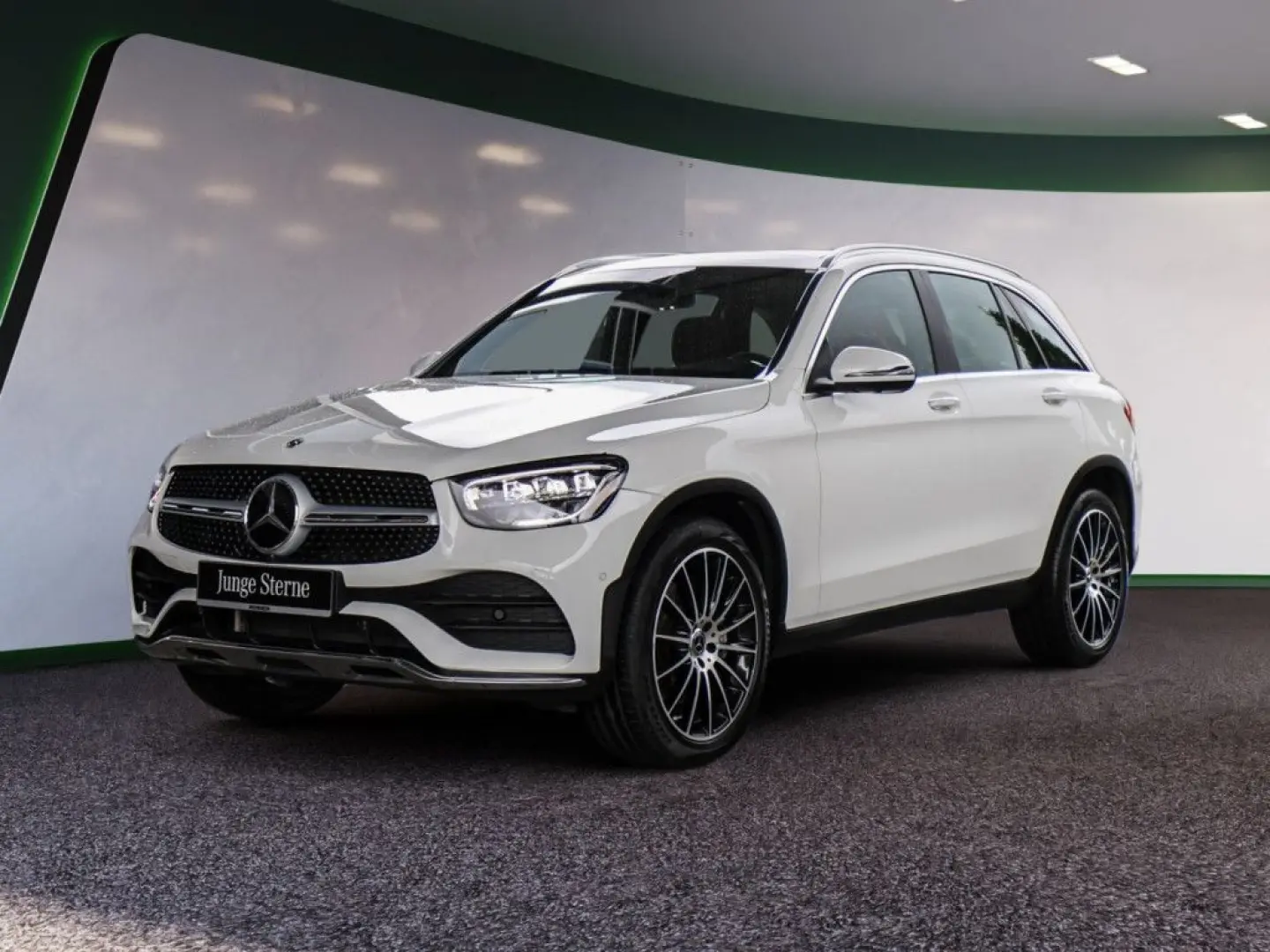GLC 400 d 4M AMG Line AHK Distr. LED Pano HUD Na