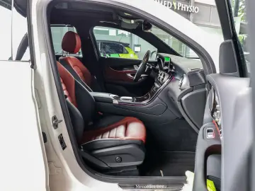 GLC 400 d 4M AMG Line AHK Distr. LED Pano HUD Na