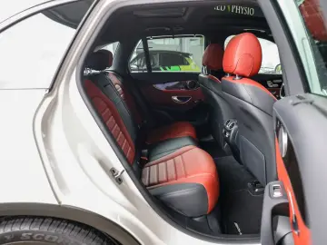 GLC 400 d 4M AMG Line AHK Distr. LED Pano HUD Na