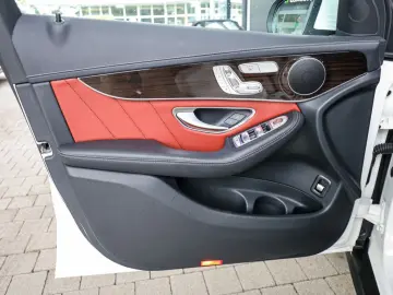 GLC 400 d 4M AMG Line AHK Distr. LED Pano HUD Na