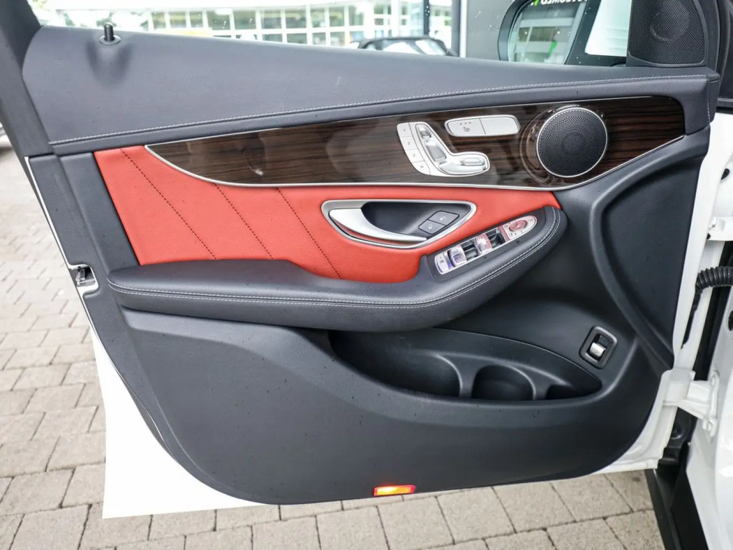 GLC 400 d 4M AMG Line AHK Distr. LED Pano HUD Na