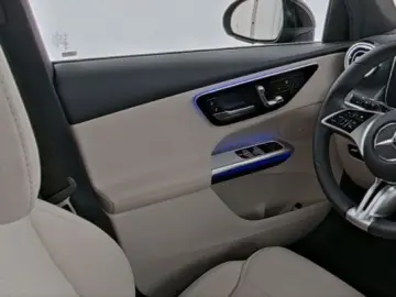 GLC 300 de 4MATIC PANO DISTRO AHK MEMORY