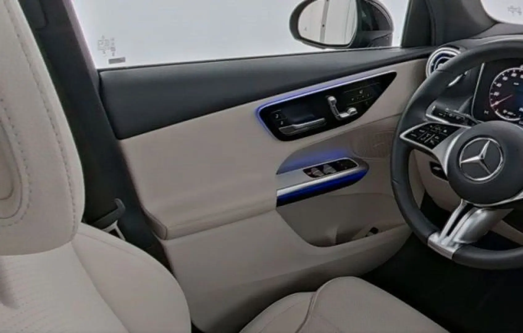 GLC 300 de 4MATIC PANO DISTRO AHK MEMORY