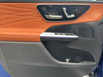 GLC 300 d 4M AMG Distro HUD Pano AHK 360° 20