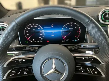 GLC 220 d 4Matic AMG+PANO+AHK+PARK+DIST+DIGITAL