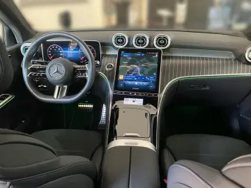 GLC 220 d 4Matic AMG+PANO+AHK+PARK+DIST+DIGITAL